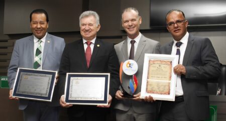 Presidentes da CGADB e da CIEADEP recebem Título de Cidadão Honorário de Cafelândia-PR