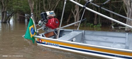Senami realiza entrega de barco motorizado a projeto da AD Itaituba (PA)