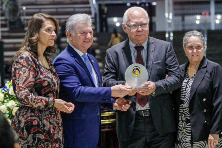 Pr. José Wellington Jr. e esposa participam dos 80 anos e 50ªEBO da AD Cuiabá