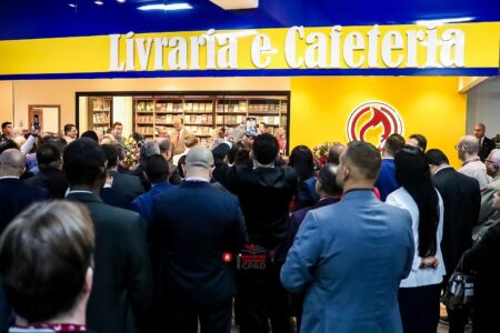 CPAD inaugura livraria e cafeteria na FAESP