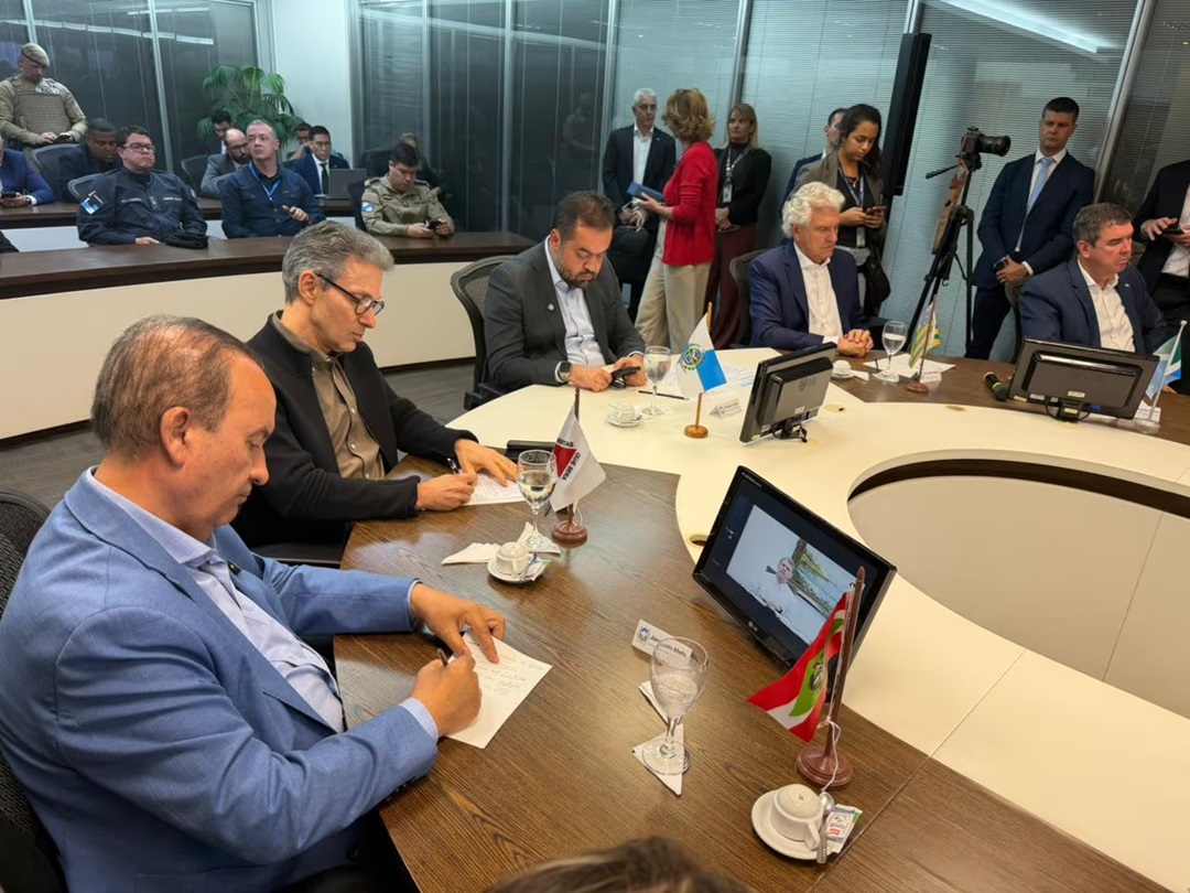 Oito governadores anunciam “consórcio da paz” após operação no Rio de Janeiro