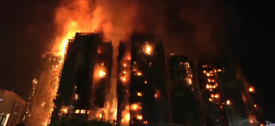 Treze pessoas morrem durante incêndio em Hong Kong