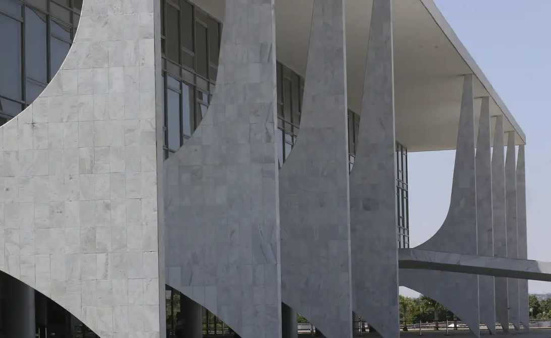 Uso de linguagem neutra é proibido em órgãos públicos