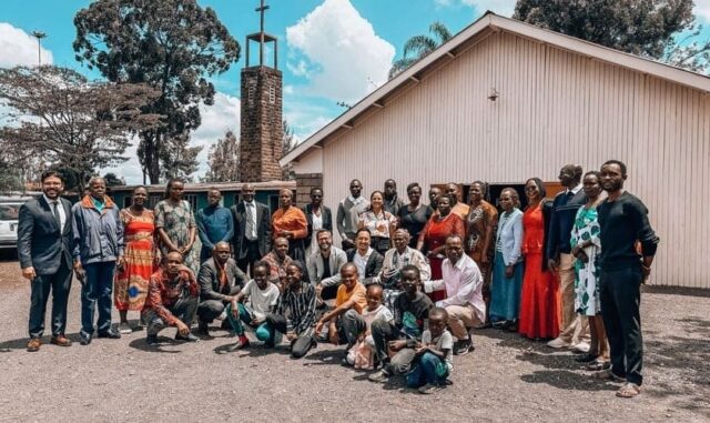 Pastores brasileiros realizam treinamentos e ação social no Quênia