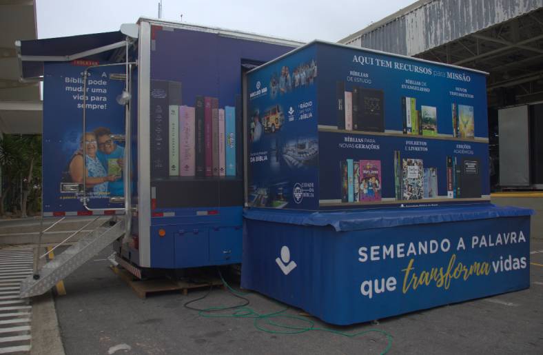 Caminhão da Bíblia (SBB) chega a Santos (SP) e promete levar a Palavra a diversas regiões do país