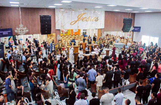 Juventude alagoana é impactada pelo poder pentecostal durante o CONJOAAD 2026