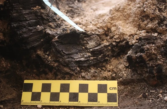 Vigas destruídas do Primeiro Templo são desenterradas em Israel