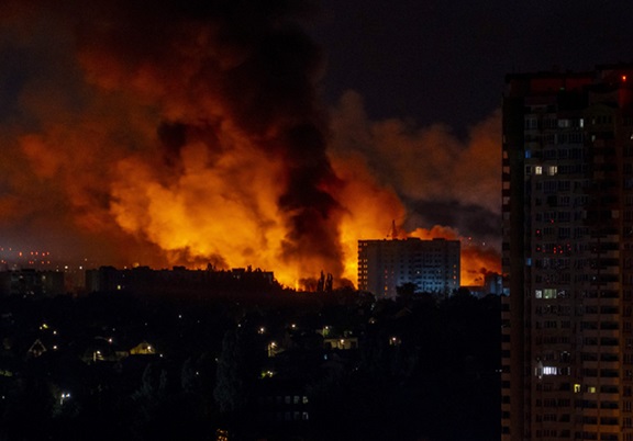 Três morrem durante 2º ataque russo à capital da Ucrânia