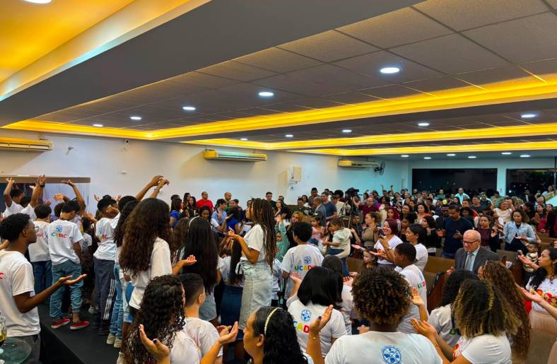 Escola Bíblica de Férias fortalece a fé de crianças em Niterói (RJ)