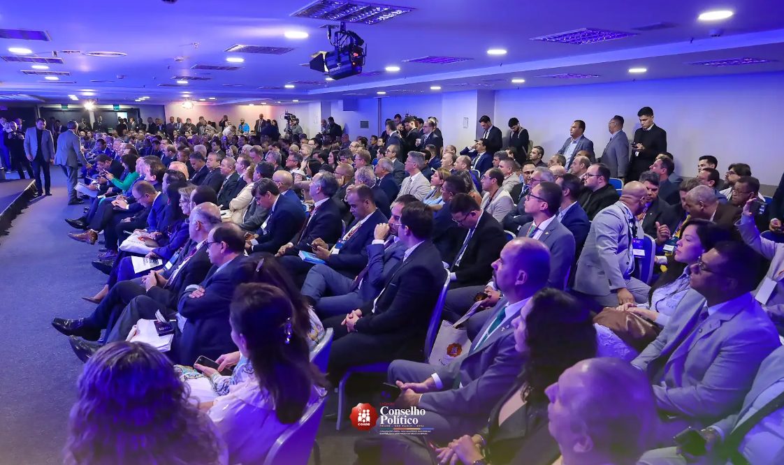 CGADB reúne políticos e pré-candidatos de todo Brasil em SP