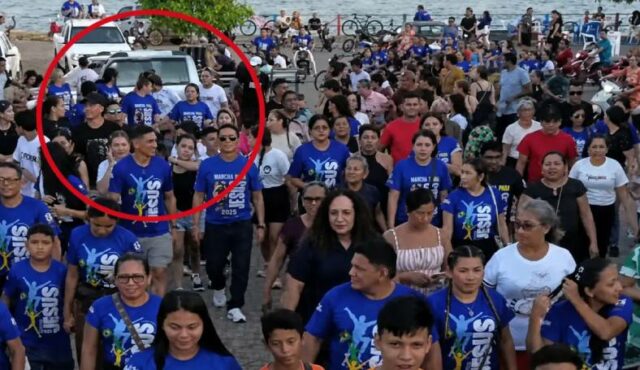 Caminhonete atropela cristãos em Marcha para Jesus
