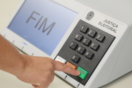 Além da cidadania: atuar como mesário pode gerar benefícios profissionais