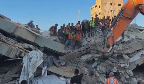 Pelo menos vinte pessoas morrem em desabamento de prédio em Gaza