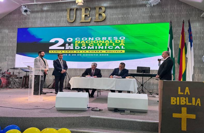 2º Congresso Nacional de Escola Dominical na Bolívia marca acordo entre UEB e FAECAD