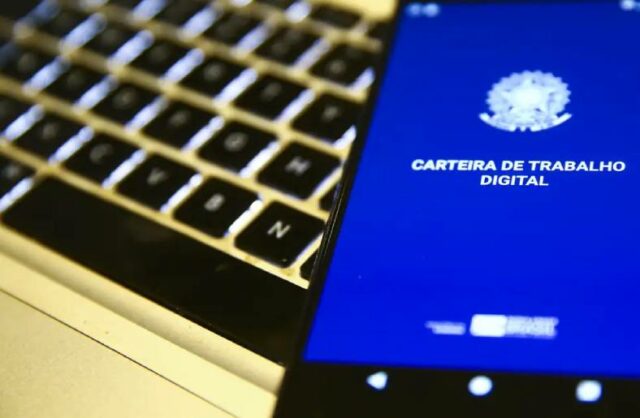 Taxa de desemprego no Brasil fica em 5,3% no terceiro trimestre