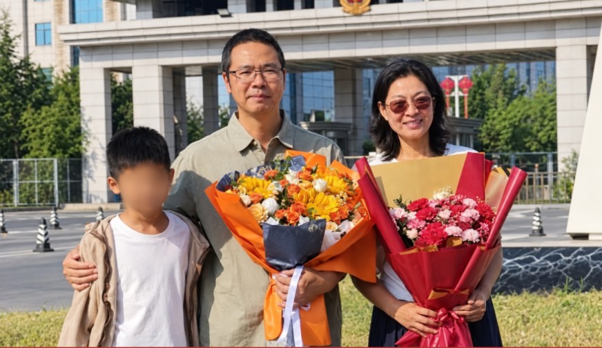 Pastor chinês é libertado após quatro anos de detenção